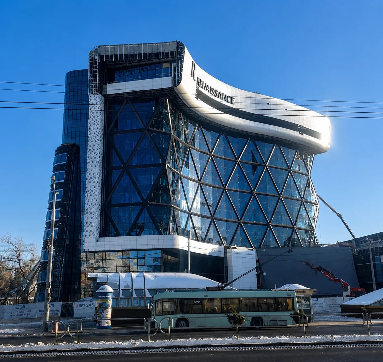 Renaissance Minsk Hotel cephe uygulaması